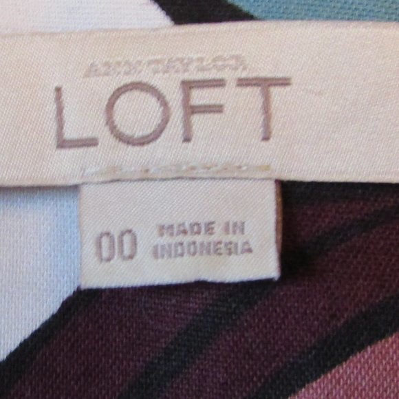 *3 for $25* Loft Tulip print skirt - Picture 5 of 6